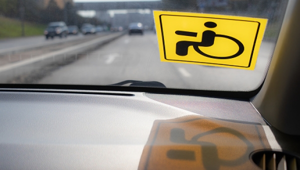 How to Remove Car Decals Without Damaging Paint?
